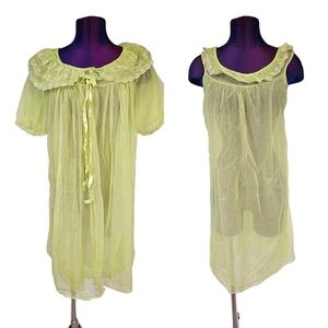 Vintage 60s ILGWU Sheer Lime Green House Coat & Nightie Size Medium Women's‎